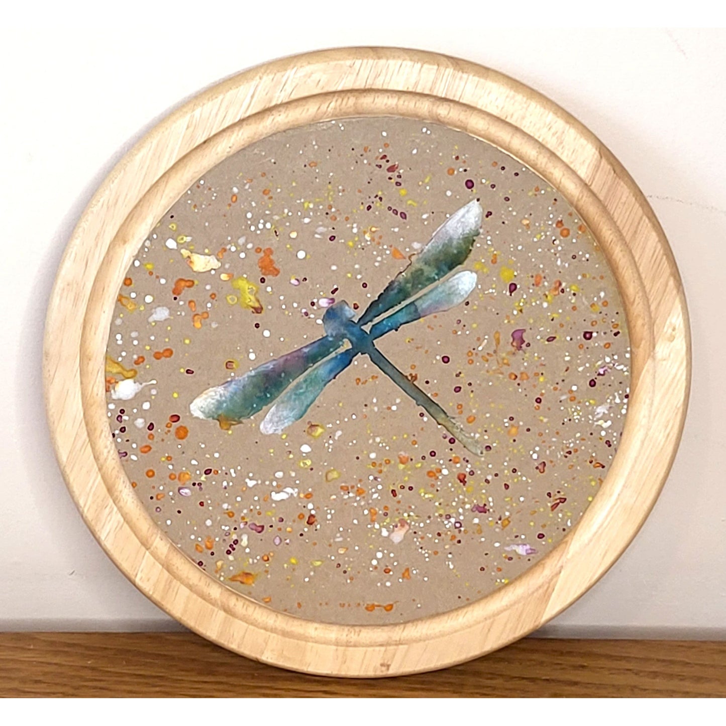 Dragonfly circle